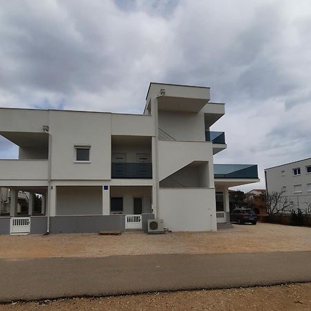 Apartments Matkovic Vir Extérieur photo