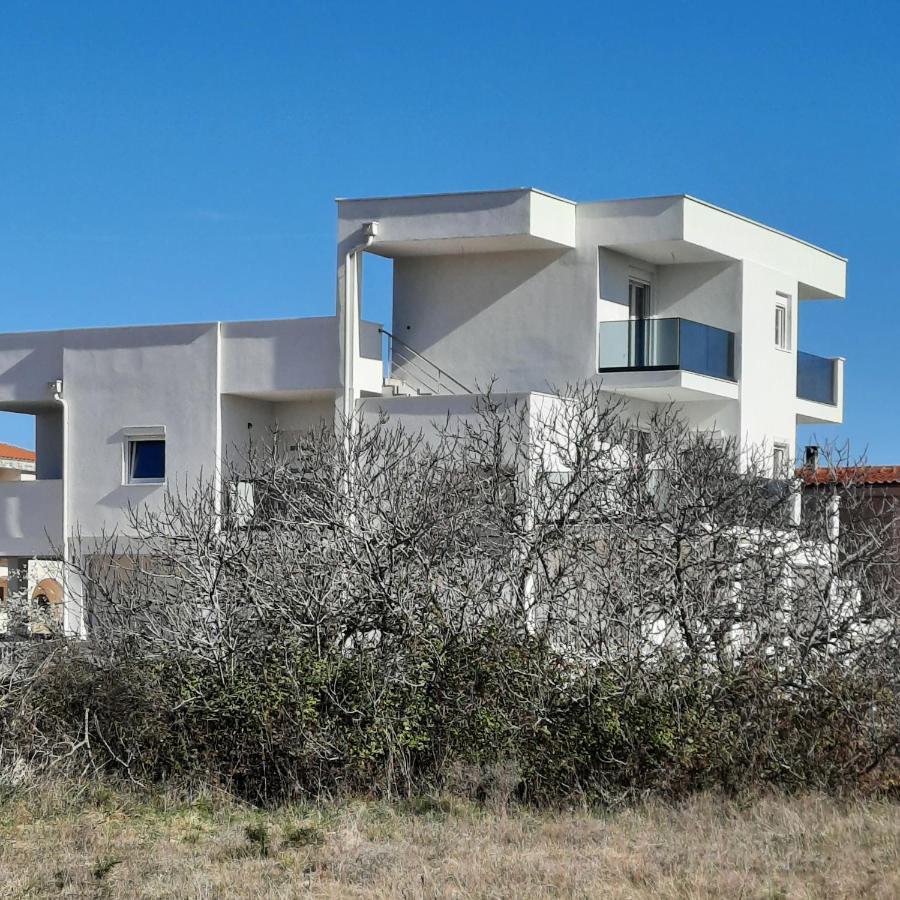 Apartments Matkovic Vir Extérieur photo