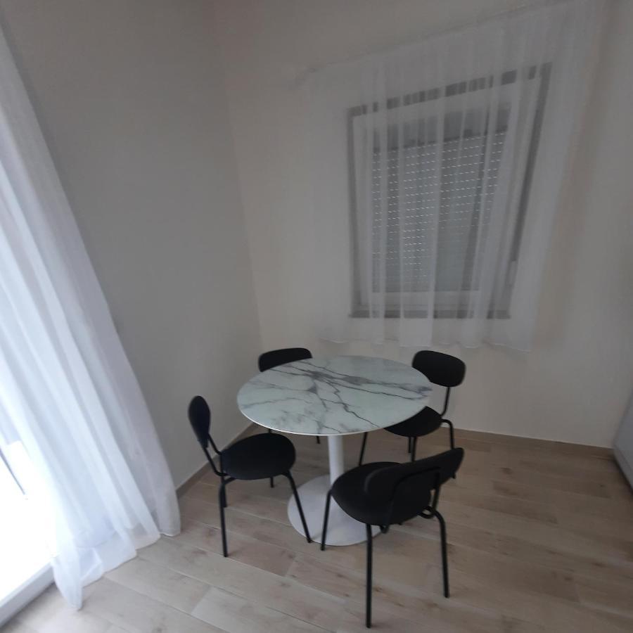 Apartments Matkovic Vir Extérieur photo