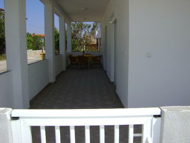 Apartments Matkovic Vir Extérieur photo